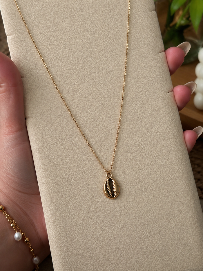 Dainty Gold Metallic Cowrie Shell Pendant Necklace