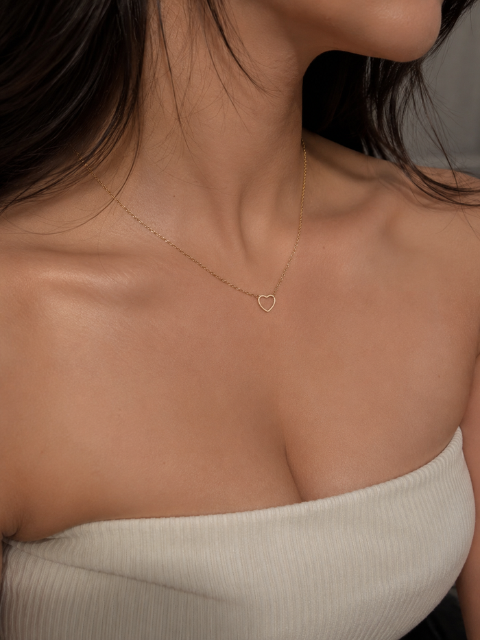 Dainty Gold Open Heart Pendant Necklace